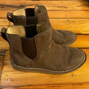 L.L. Bean Stonington Brown Chelsea Boots Leather Women's size 9M